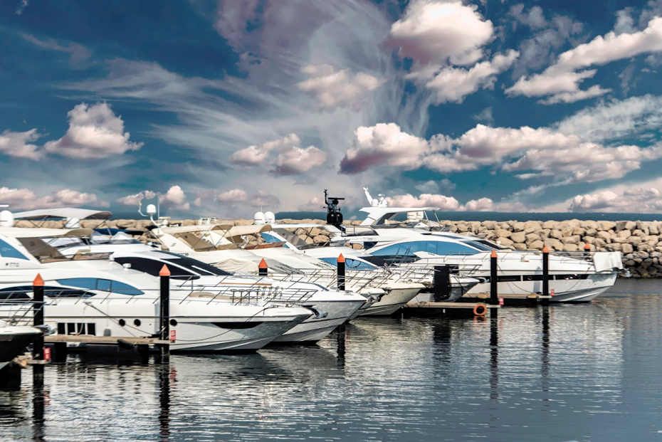 Dock Dine and Discover The Best Parts of Marina Life