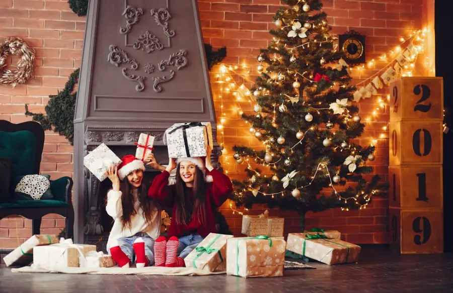 5 Tips to Celebrate Christmas with Your Loved Ones Abroad 5 Tips to Celebrate Christmas with Your Loved Ones Abroad