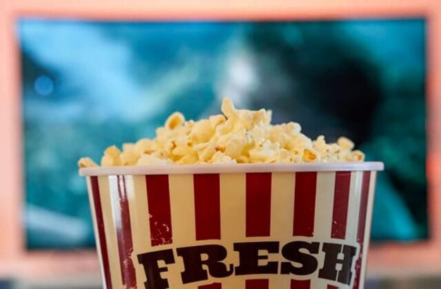 Exploring Refreshment Options at Theaters