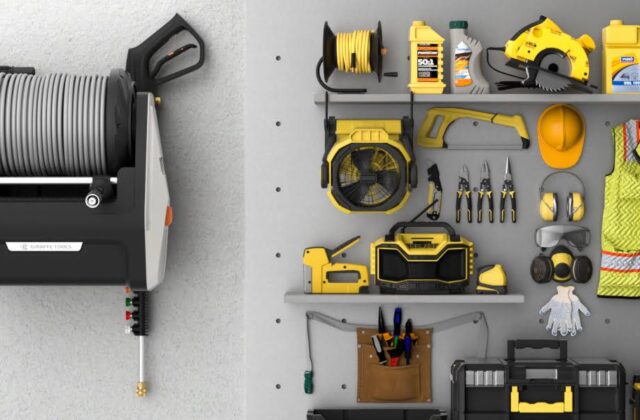 Enhancing Your Garden Experience: A Comprehensive Guide to Retractable Garden Hose Reels, Giraffe Tools, and Pressure Washers